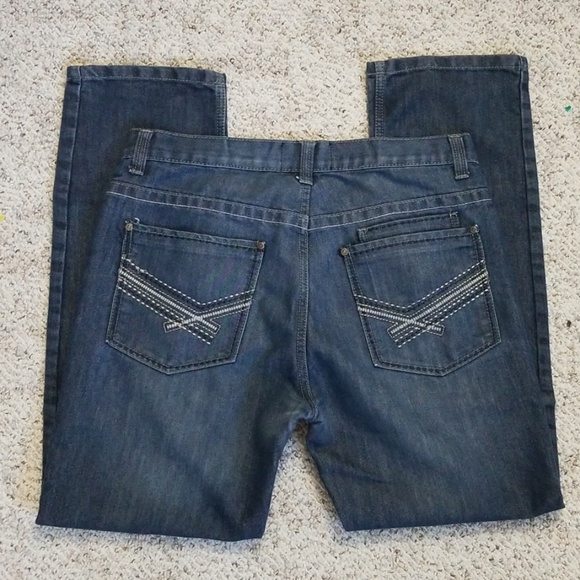 English Laundry Other - Lions Crest by English Laundry